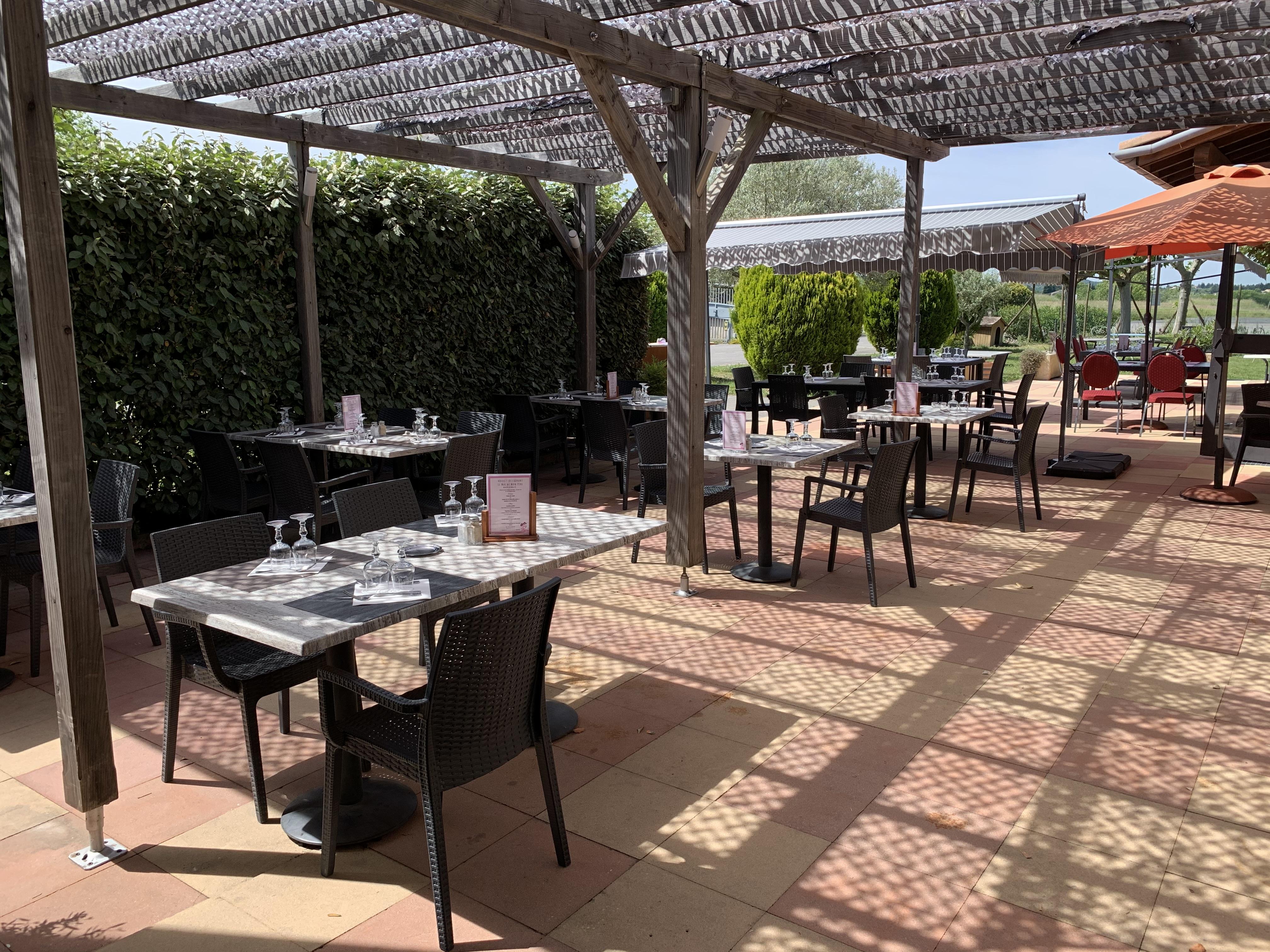 Logis Hotel Restaurant Le Mas De Mon Pere Saint-Jean-le-Centenier Luaran gambar