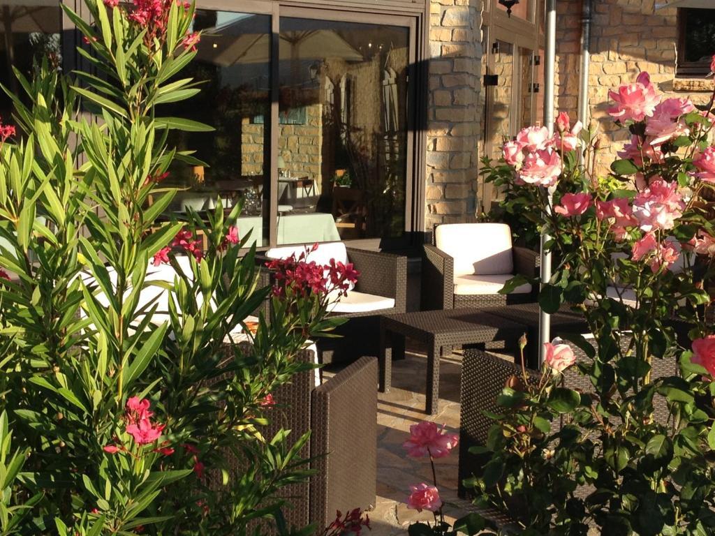 Logis Hotel Restaurant Le Mas De Mon Pere Saint-Jean-le-Centenier Luaran gambar