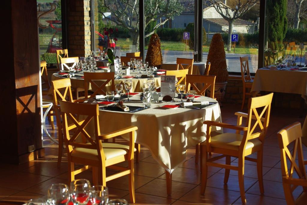 Logis Hotel Restaurant Le Mas De Mon Pere Saint-Jean-le-Centenier Luaran gambar